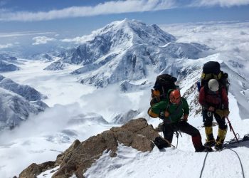Rumbo a la cima del Denali, Alaska, EEUU.