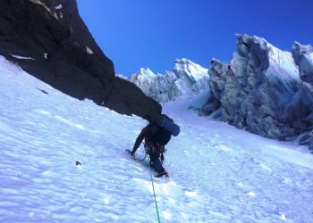 VELOZ ESCALADA AL GLACIAR DEL TOLOSA