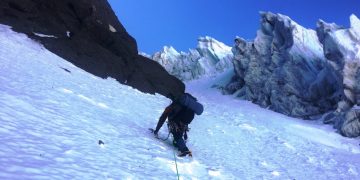 VELOZ ESCALADA AL GLACIAR DEL TOLOSA