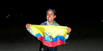 La ecuatoriana Daniela Sandoval batió el récord femenino en Aconcagua - Foto: Revista Cumbres