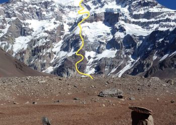 La ruta por la que Felipe Randis batió el récord en la pared Sur del Aconcagua.