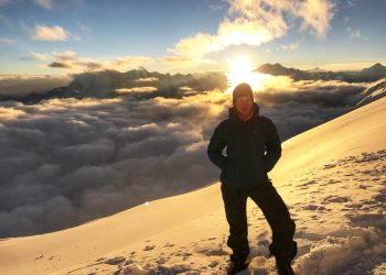 El modelaje la llevó a México, donde se recibió de Psicóloga. Su pasión: la montaña.