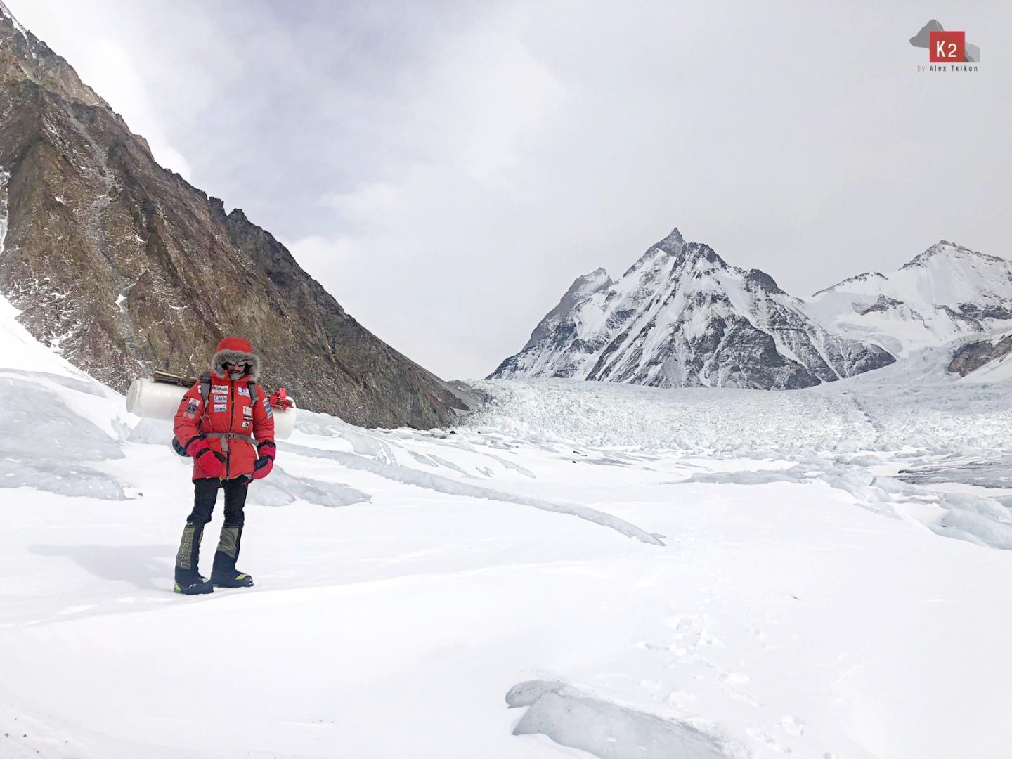 Alex Txikon supone menos viento en la cara Este del K2.