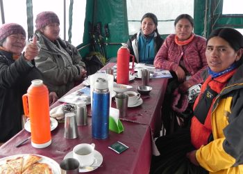 ACONCAGUA: LAS CHOLITAS ESCALADORAS VAN RUMBO A CAMPO CÓLERA
