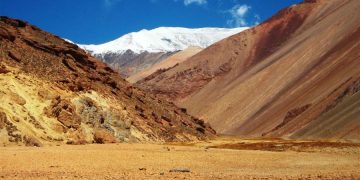 SUBIRÁN LA CUMBRE MAYOR DE LAS SIERRAS DEL FAMATINA PARA AYUDAR A LOS DEMÁS