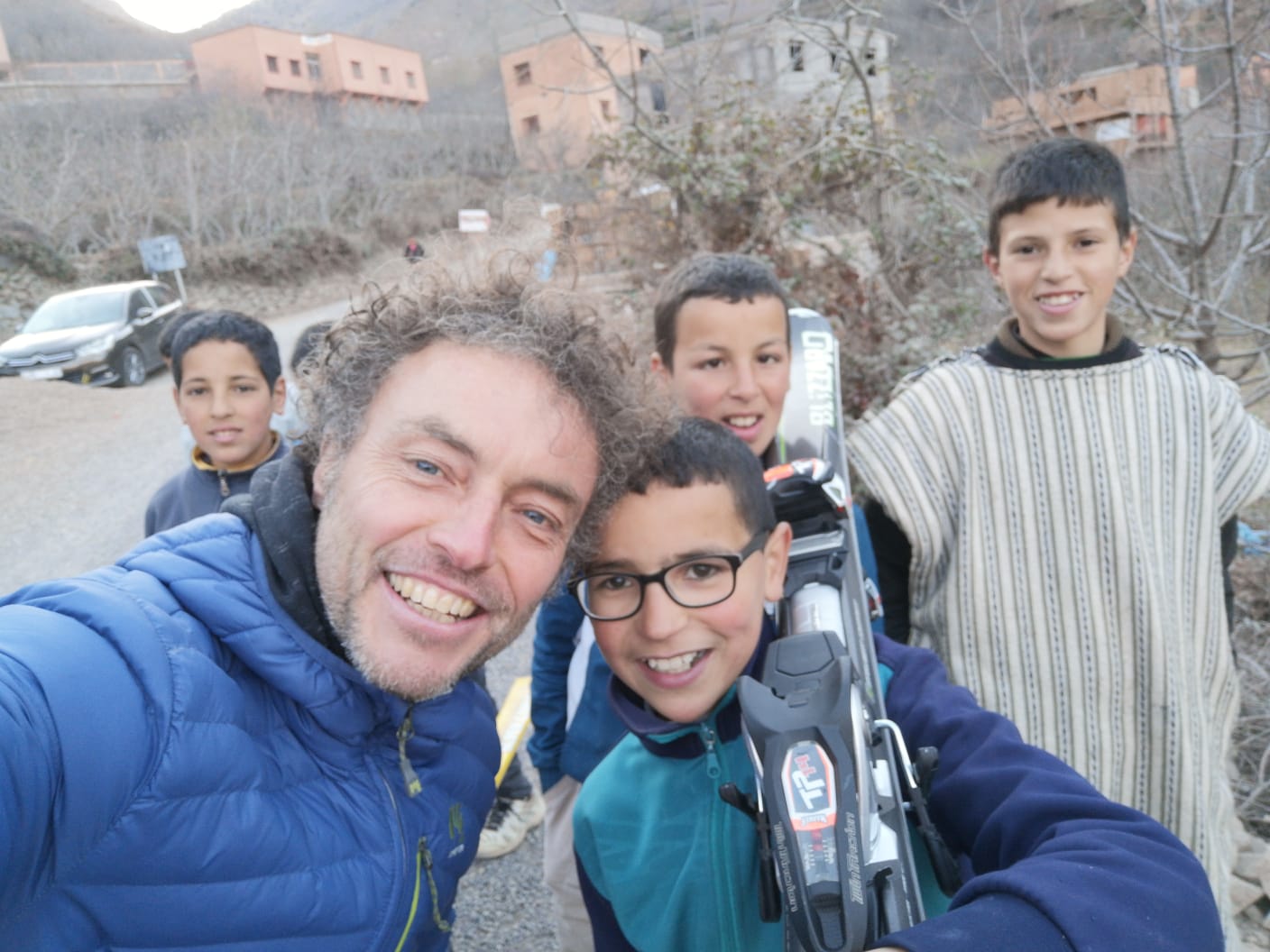 “Las sonrisas y el entusiasmo de los chicos y jóvenes de Marruecos al recibir el equipamiento fueron para mí el mejor premio".