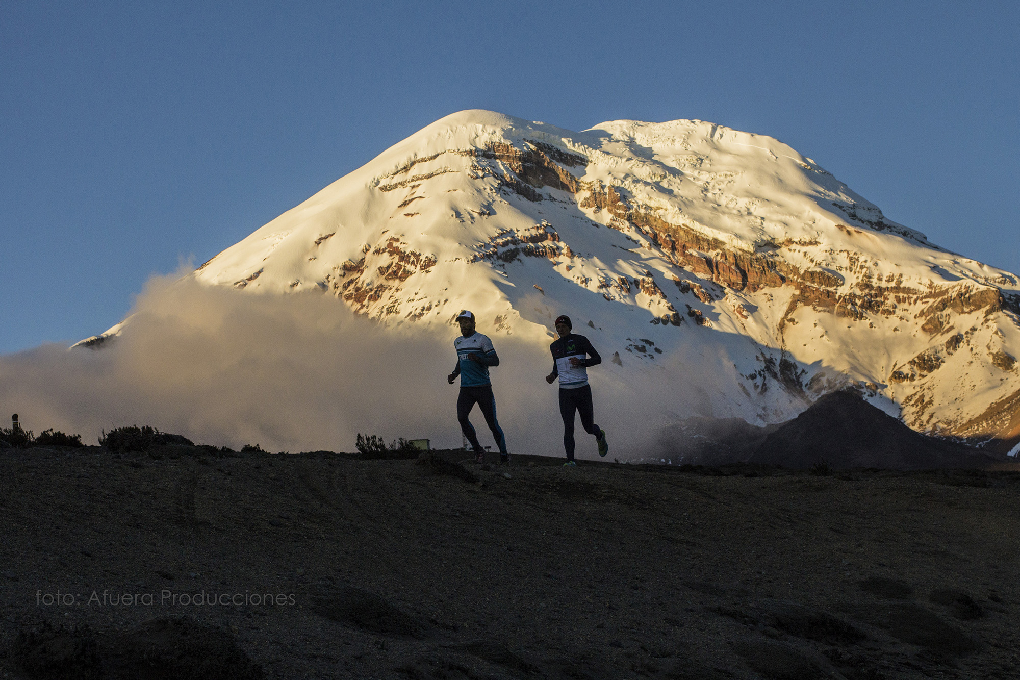 Duro entrenamiento para afrontar la pared Sur del Aconcagua.