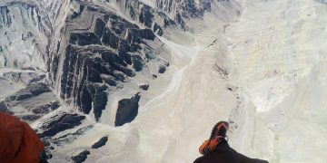 Volaron en parapentes desde la cumbre de Aconcagua