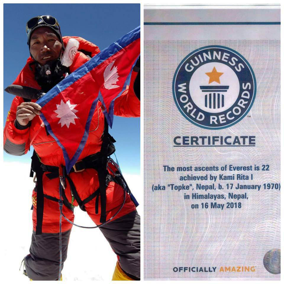 El certificado del récord de 22 cimas en Everest de Kami Rita Sherpa.