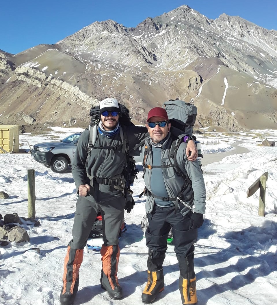 El Aconcagua, impiadoso, no permitió que Luciano y Germán lograran su cumbre invernal.