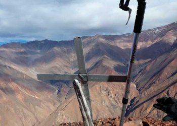 Expedición a la cumbre La Viuda, en las Sierras de Famatina