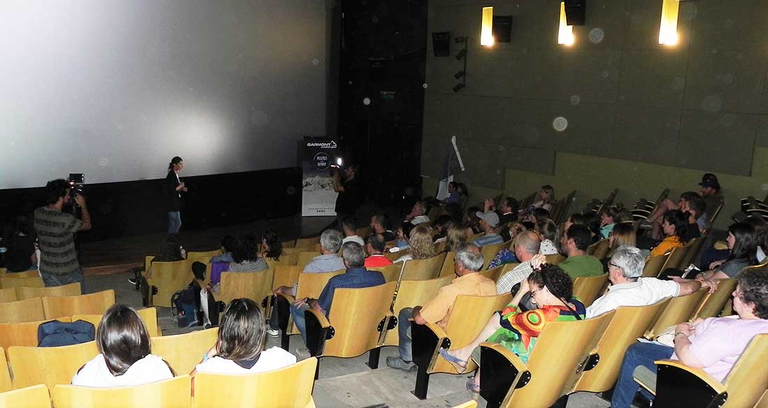 El encuentro con Laly Ulehla tuvo lugar en la Nave de la Universidad Nacional de Cuyo.