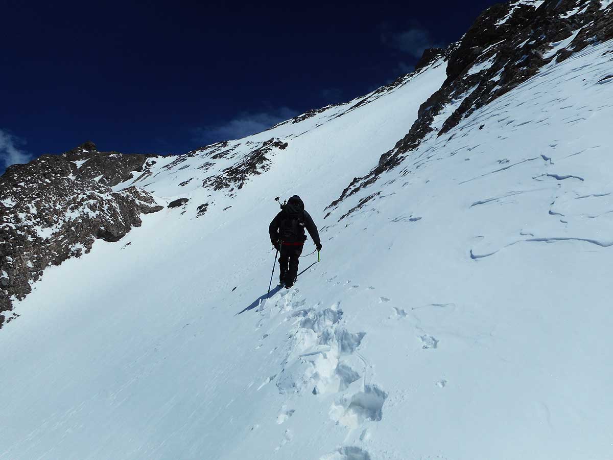 Últimos pasos antes de la cumbre del cerro De los Diablos. (Ph: Glauco Murattti)