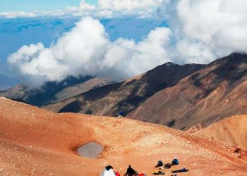Preparan ascenso a la cumbre más alta de las Sierras del Famatina