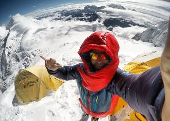 Dhaulagiri: Sergi Mingote y Sanu Sherpa en la cumbre