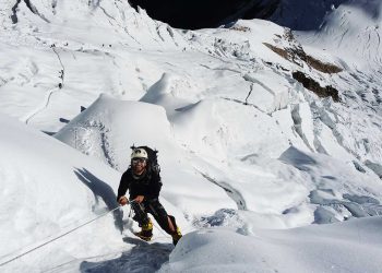 Ulises Kusnezov junto a Matías Marín en la cumbre del volcán Sajama.