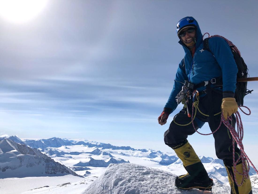 Tomás Ceppi ha guiado en cinco temporadas en Vinson, Antártida.