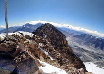 Cumbre en Ojos del Salado y regreso a un mundo nuevo