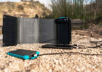 Box Synergy lanza en EE. UU. su cargador portátil smart a prueba de todo