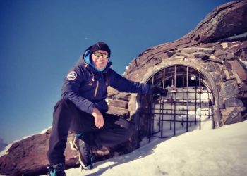 Javier Campos va por 50 cumbres de toda España en invierno