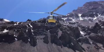 Helicopters AR cumple 17 años de servicio en Aconcagua