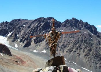 Pacientes oncológicas van al Avión de los Uruguayos, a 50 años del Milagro de los Andes