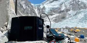 Influencers y guías testearon el cargador SOLAR-7 por Argentina y el mundo