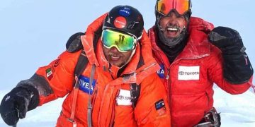 Primer alpinista ciego en la cumbre del volcán más alto del mundo