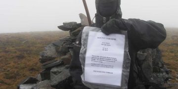 Cumbre en el monte Usborne