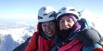 Nieves Gil y Lucía Guichot en el Eiger.