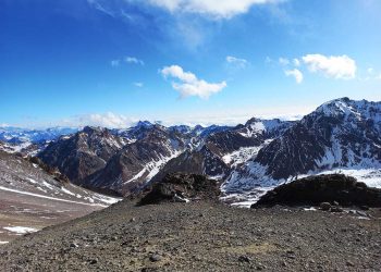 La montaña simple, pura y en silencio