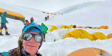 Una y muchas cumbres en Manaslú, la montaña de los espíritus