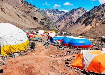 La temporada de ascenso a la cumbre de Aconcagua está en marcha