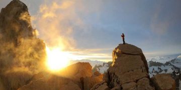 Della Bordella, Gheza y Villanueva abren “Qué mirás, bobo” en la aguja Mermoz