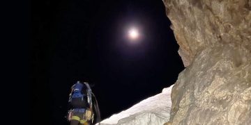 Ascienden por primera vez un 6,500 en el Himalaya de Langtang