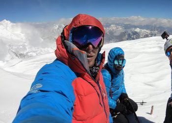 Alpinistas checos alcanzan la inexplorada cima del Muchu Chhish