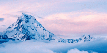 Everest a la velocidad del xenón: un dilema sobre el alpinismo