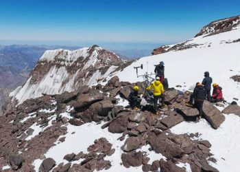 Instalan una red de estaciones meteorológicas en el Aconcagua