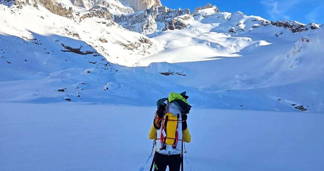Matteo Della Bordella enfrenta el invierno patagónico en el mítico pilar Goretta del Fitz Roy