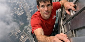 El increíble ascenso de Alex Honnold al Taipéi 101 en solo integral