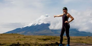 Doble récord en Chimborazo y Cotopaxi: Erin Ton voló en Ecuador